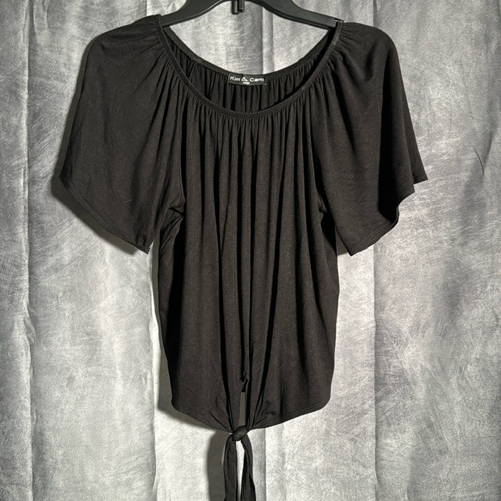 Kim & Cami black  blouse Small